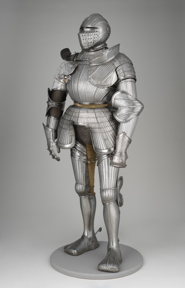The Late Knight Show tweet media