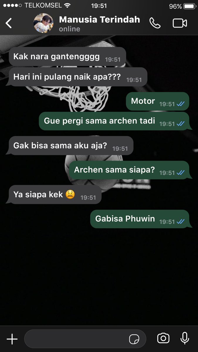 Biru Caramel tweet media