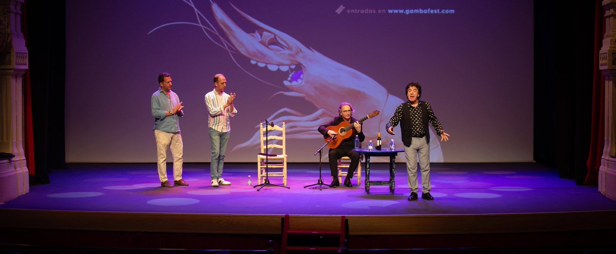 PacoCruzado's tweet photo. GAMBA FEST. Compartir escenario con el Pecas, con su arte y su entrega, es un regalo para cualquier guitarrista. Un placer acompañarlo en la clausura de este 1º Festival Gamba Fest de Huelva. Gracias a la organización por hacernos sentir como en casa. 

📷Jesús García Serrano https://t.co/maKG0LyK6S