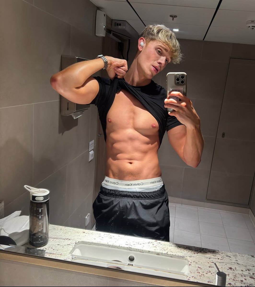 hudson river tweet media