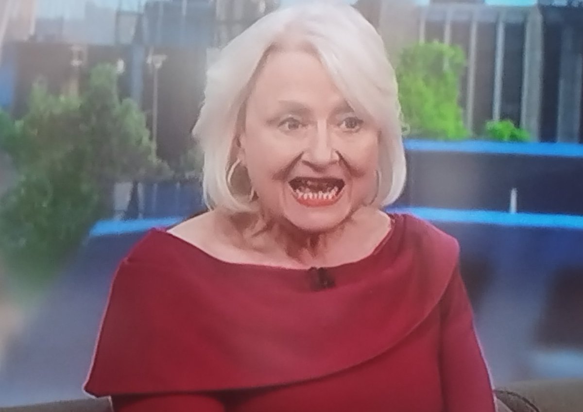 tozdee57's tweet image. Another realistic contender for 'The Thickest #Labour Politician of the Year' competition, going by today's idiot performance on #politicslive, is #SiobhainMcDonagh!