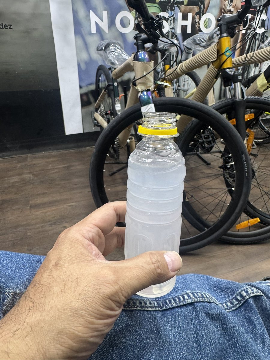 amarbarwe's tweet image. A refreshing drink on a hot summer afternoon…. @ProSportsBikes #Pune #limbusarbat #summerafternoon #refreshing