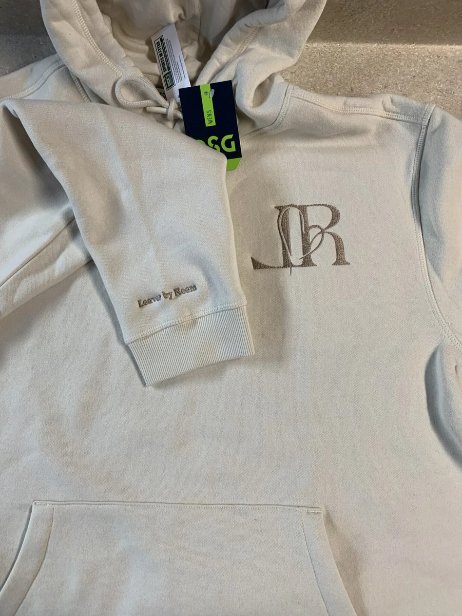 gngartisans's tweet image. Myth-Busting: Custom Apparel Takes Forever? ⏰🛍️

Think personalizing clothing means long waits? Think again! At GnG Artisans, we’ve streamlined the process for speedy, quality custom pieces. 

🚚 Fast turnarounds 
📦 Track every step 
🤝 Flexible design revisions 

#customapp...