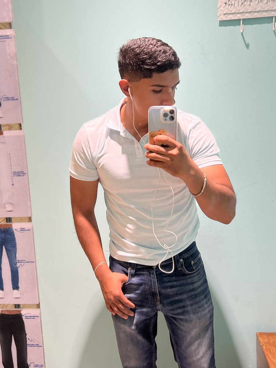 alextwink tweet media