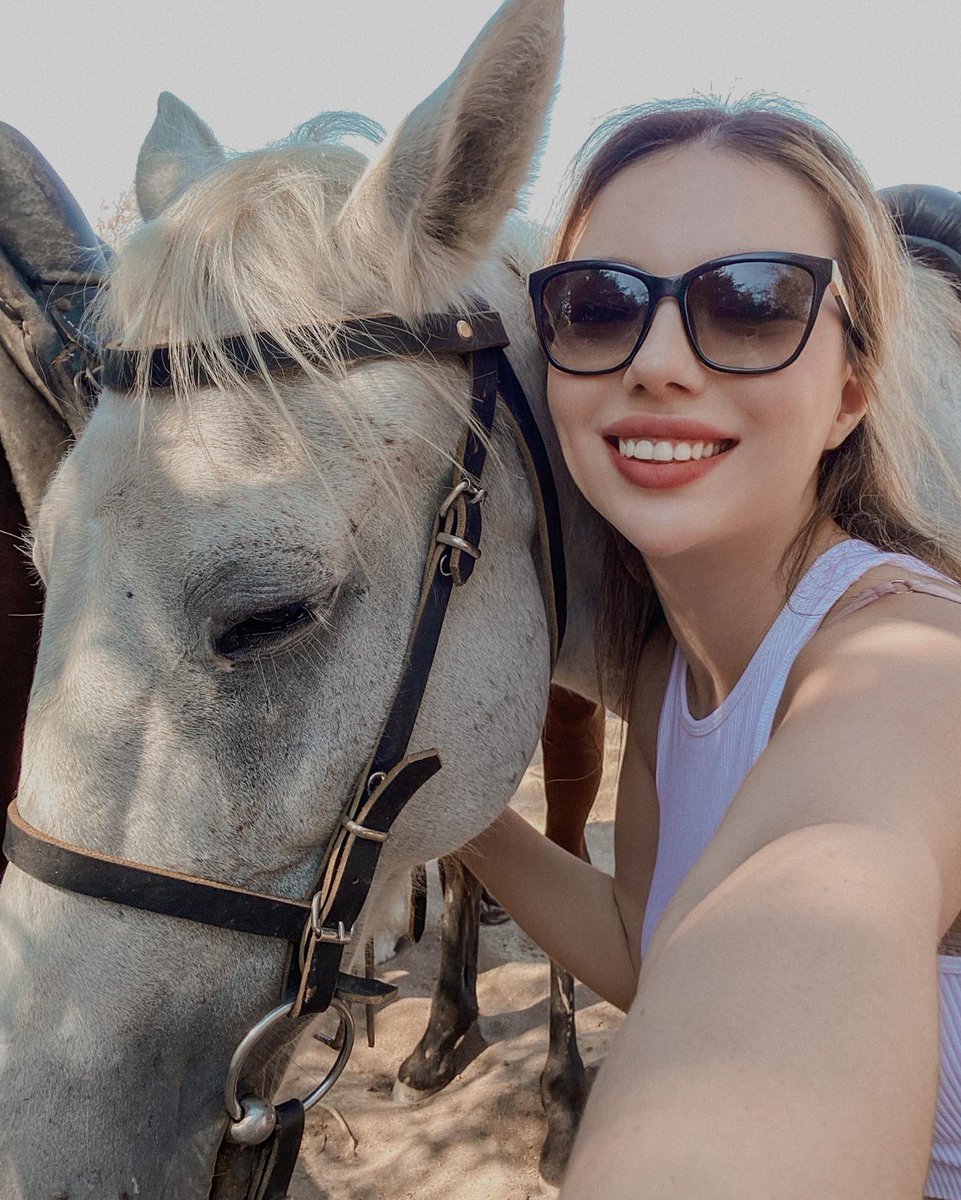 Hriyaj1's tweet image. Today's partner is a bit special, gentle and quiet
#HealingMoments #DailyLifeWithAnimals #Horses