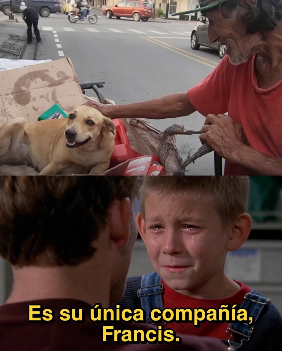 elduuuui's tweet photo. Recolector de basura rechazó $100 dólares que le ofrecieron por su perrita y dijo: “Ella es mi única compañía”.

En el video que se volvió viral, se puede ver como incluso le seguían aumentando la oferta pero el señor siguió firme rechazando absolutamente TODO. El dinero no puede reemplazar el cariño ni la compañía de “Muñeca Brava”, como le llamó a su perrita fiel.