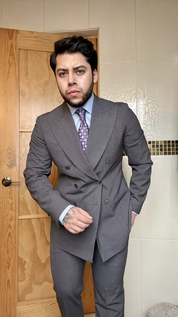 Suited Gentl tweet media