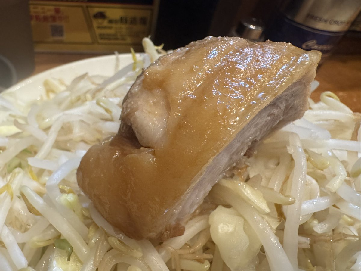 だん tweet media