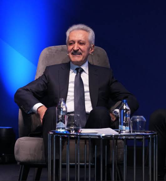 Mehmet Ali Aydınlar, Fenerbahçe SK için başkan adaylığını açıkladı.