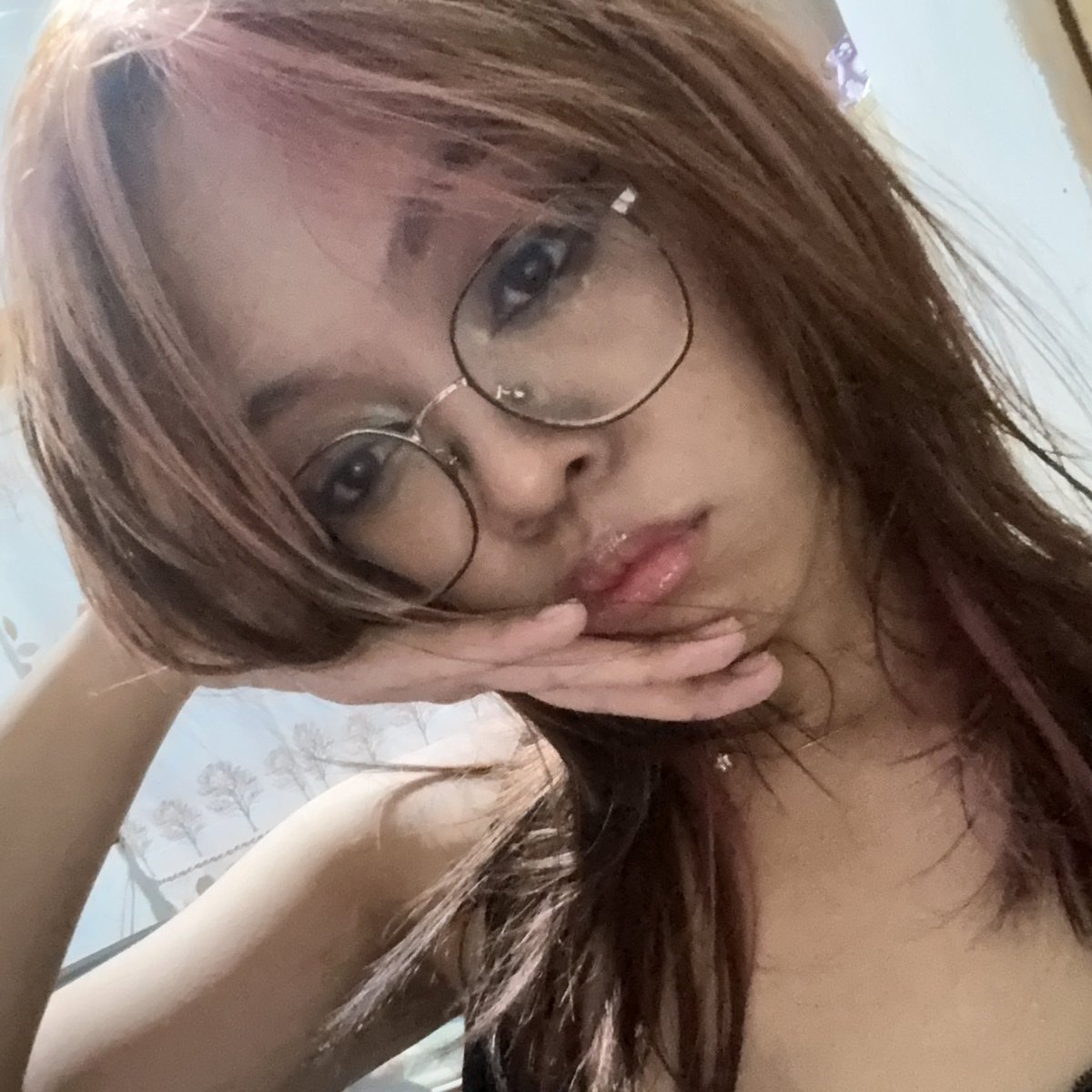 angels have pink highlights….! 🪽