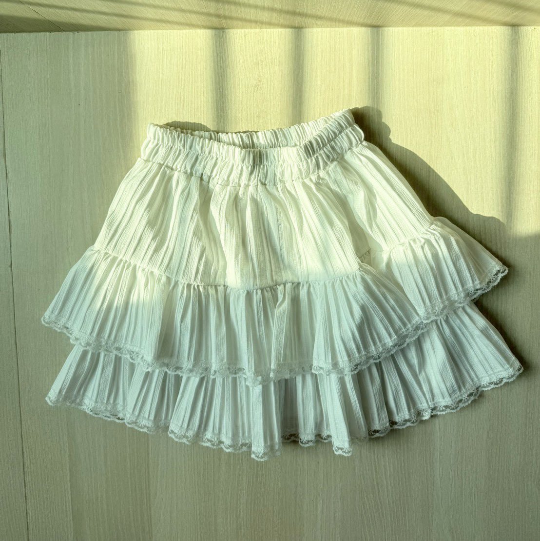 doltesr's tweet photo. กระโปรงสั้นระบายชั้น ๆ แต่งลูกไม้สีขาว ดำ  ♡ ♡
ตัวละ 50฿

#ส่งต่อเสื้อผ้า #ส่งต่อเสื้อผ้ามือสอง #ส่งต่อเสื้อผ้ามือ2 #เสื้อผ้ามือสองราคาถูก #โล๊ะตู้เสื้อผ้า #เสื้อผ้ามือสอง #เสื้อผ้ามือสองสภาพดี #ส่งต่อราคาถูก https://t.co/TAtuK5RAwK