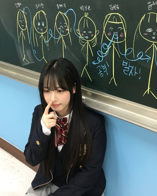 clikeyproject's tweet image. n년 전 오늘의클라씨
On This Day: #CLASSy ⏪

2025.05.05 s_n_yu32o instagram update
#SEONYOU
