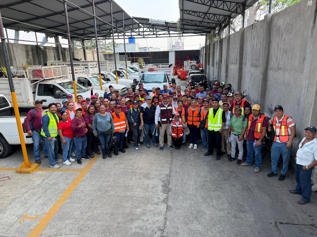 El operativo especial de limpieza, implementado con motivo del desfile de carros alegóricos, permitió recolectar cerca de 38 toneladas de residuos diversos, gracias al trabajo coordinado de 160 personas y al despliegue de 6 unidades recolectoras y 9 camionetas.

Mi reconocimiento
