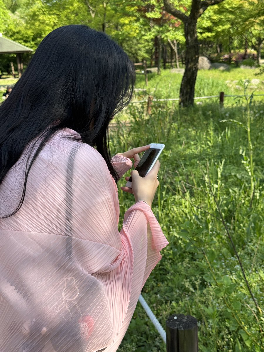 란 tweet media