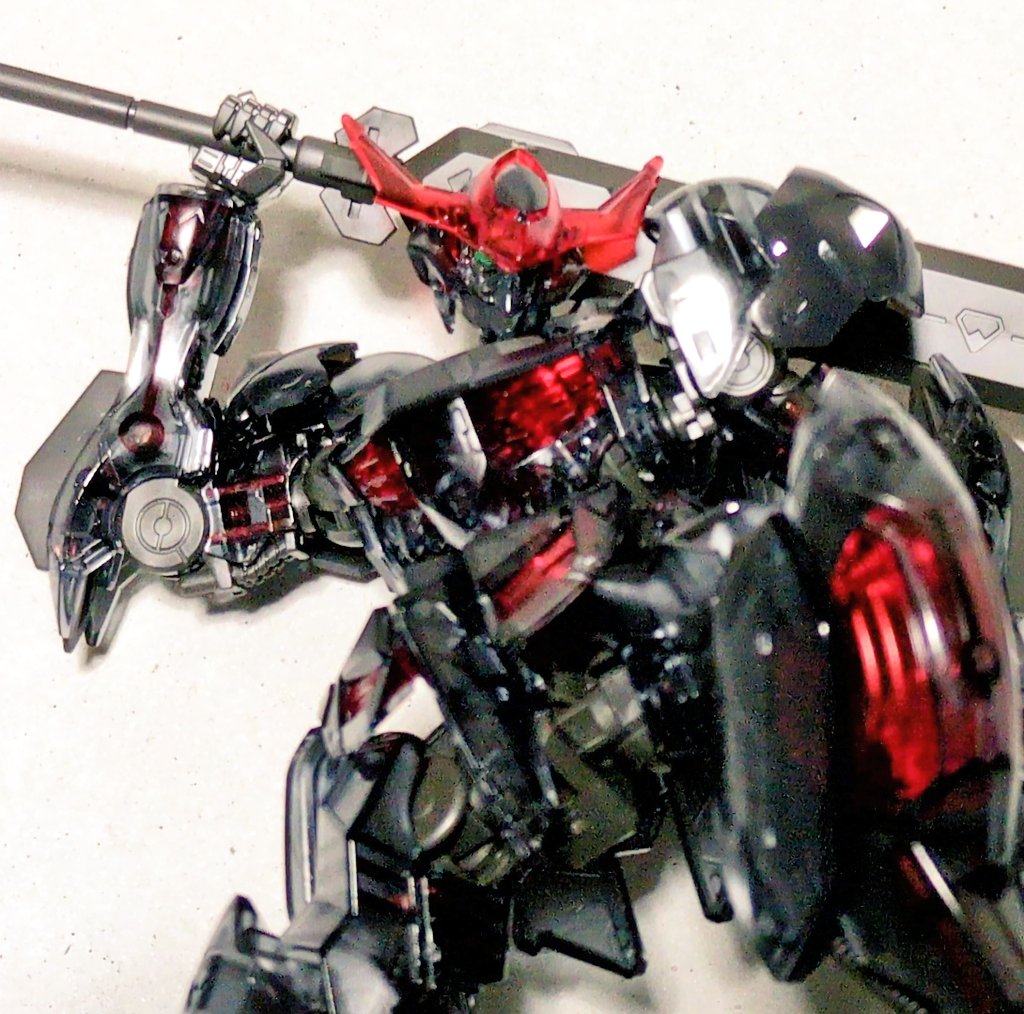 ロウガ tweet media