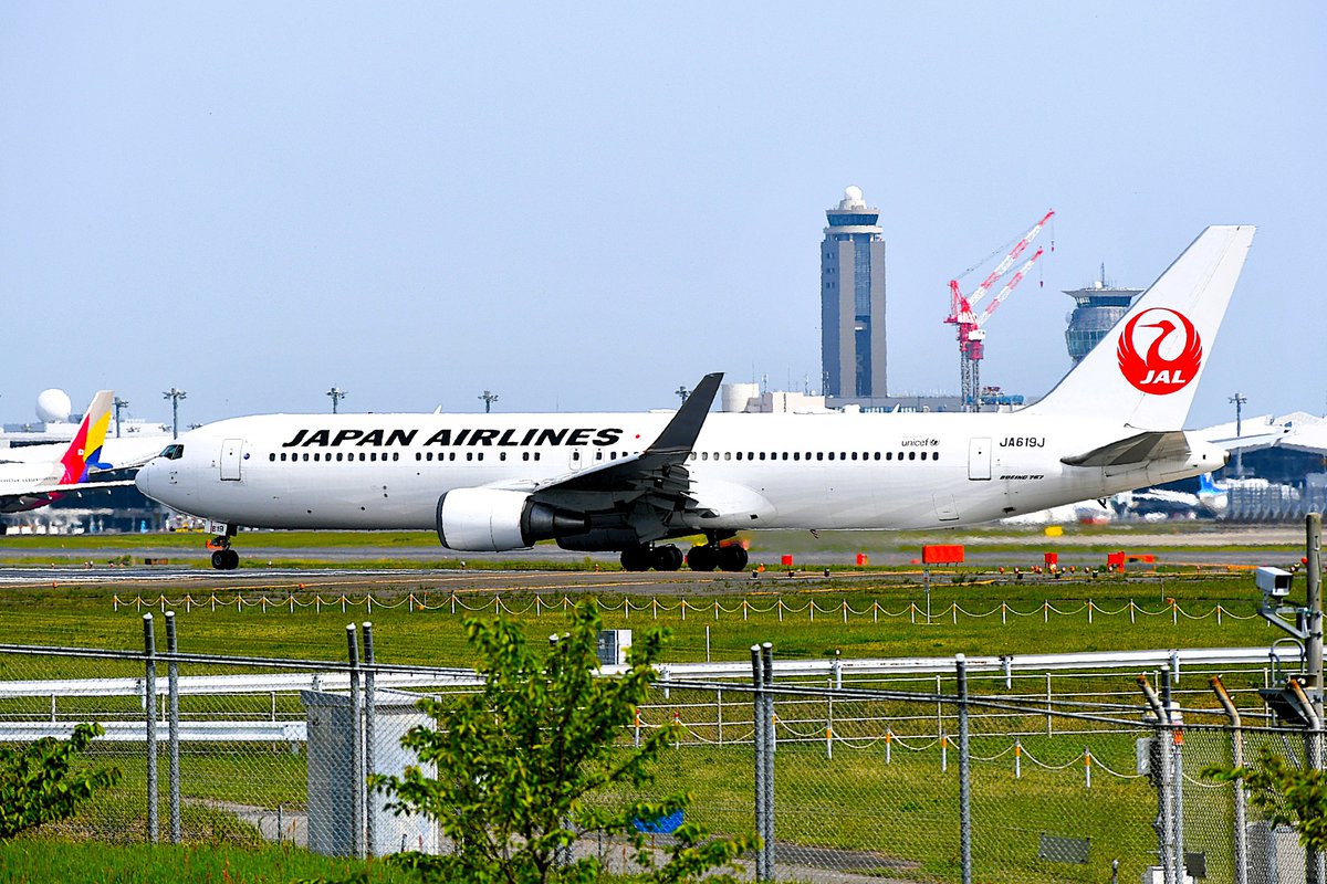 ryuichi_makino's tweet image. 皆様、こんにちは☀️

#JAL #日本航空
#B767 #JA619J
#成田空港 #航空写真 
#Nikon