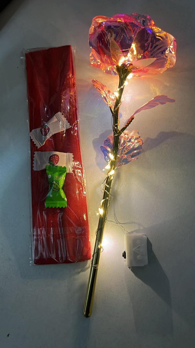 Adi ✨🌻🍓🐶🐱📚 tweet media