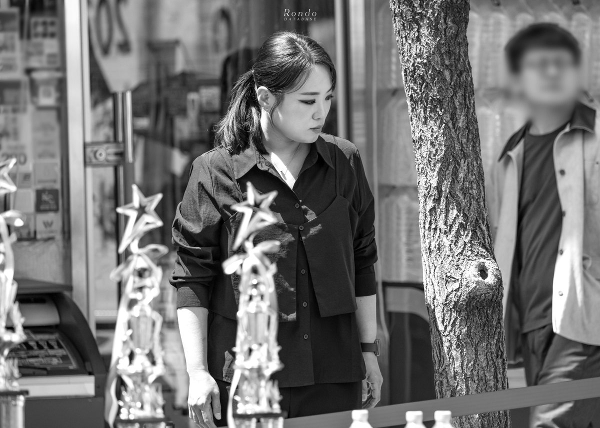 론도 tweet media