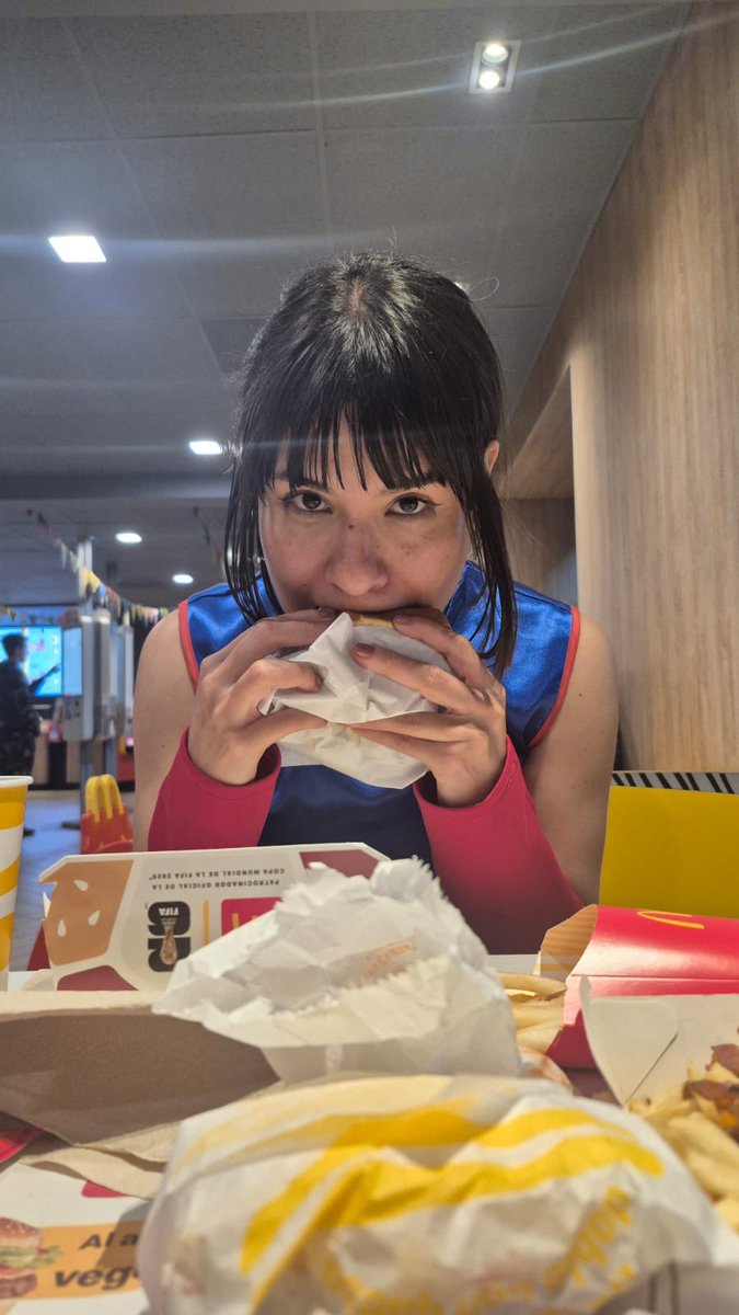 🛸 YOSHIMI tweet media