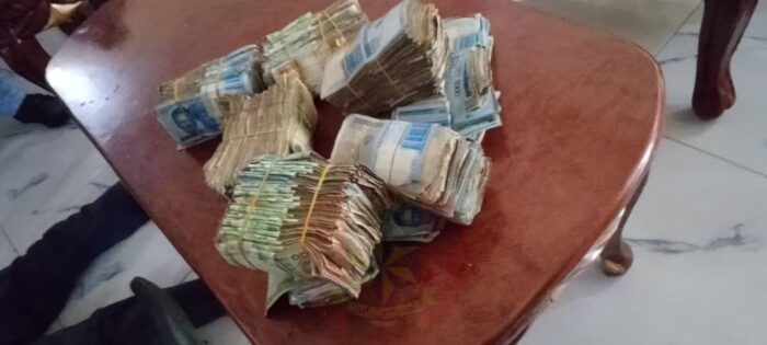 tvcnewsng's tweet image. Army Rescue Kidnapped Victim, Recover N8m Ransom in Plateau

tvcnews.tv/army-rescue-ki…

#army
#ransom