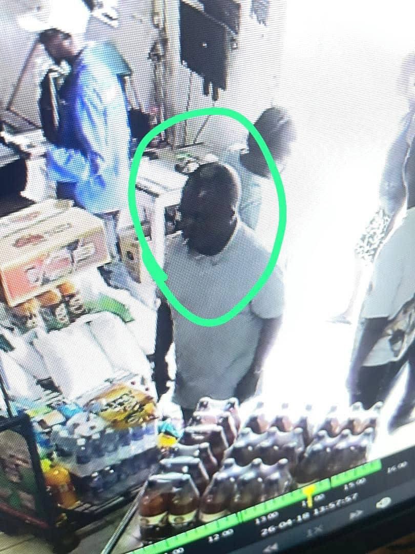 CrimeWatchZW's tweet photo. PLEASE SHARE 🙏🏾 | Sad story as woman attending a funeral loses US$800 in Gweru theft

A Bulawayo woman, Constance Makhubalo, was robbed in Gweru while preparing for her grandmother’s funeral.

On 18 April, she and her sisters stopped at Metro Peech to buy groceries. While shopping, Constance suddenly felt dizzy and went back to the car to rest, leaving the door open for fresh air. A man later approached her and claimed one of the car’s tyres had a puncture.

When she stepped out to check, it turned out to be a distraction. While she was looking at the tyre, another suspect quietly opened the car from the other side and stole her handbag and cellphone.

She only realised what had happened when she returned and found her bag missing. The suspects then walked away and got into a gold Toyota Mark X and drove off. The car was using registration number AGD 1199, which was later found to belong to a vehicle stolen in Kwekwe last year.

She lost about US$800 (including US$650 confirmed), along with her National ID, driver’s licence, medical aid card, and phone. The money was meant for funeral expenses, making the loss even more painful.

The matter was reported to Zimbabwe Republic Police at Gweru Central Police Station under Case Number 6593533.

Members of the public are urged to stay alert, especially in busy areas, as criminals are using distraction tactics to target unsuspecting people.

Anyone with information can contact:
+263 783 958 656
+263 772 430 812