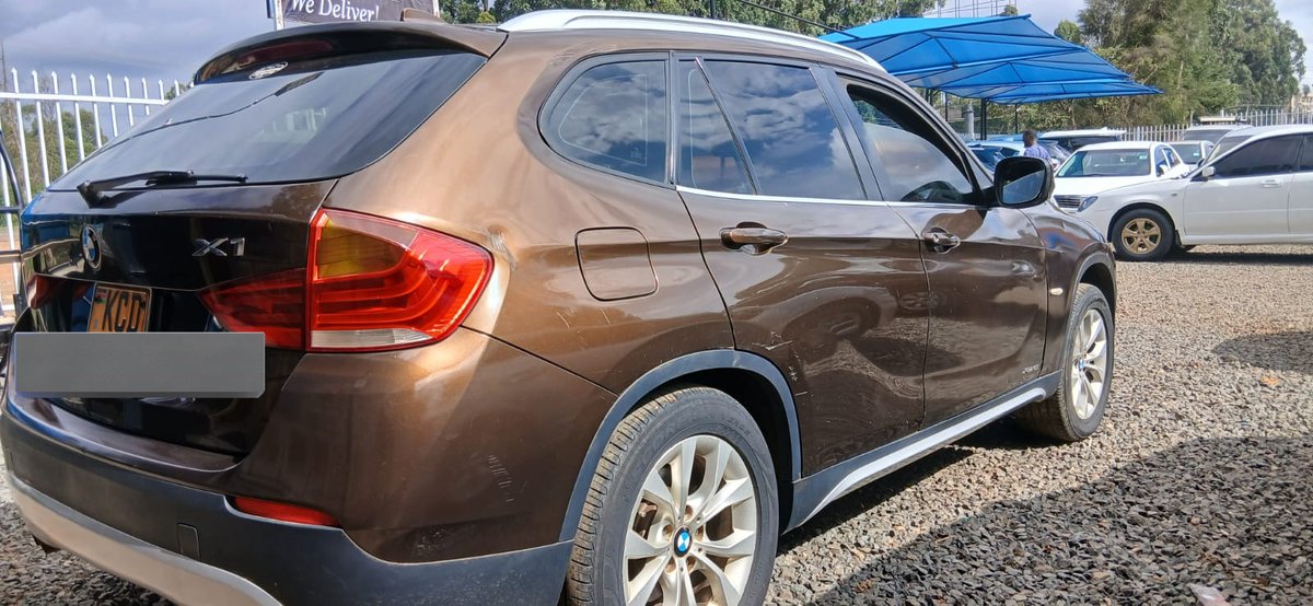 timothyCarplug's tweet photo. BMW X1 is still available
RT widely TL brokers 
@Hey__Z @_saginii @DerrickUdu55582 @Talism_an @otijemo1 
3000cc petrol
6 speed AT
1.1m
3ldoret
Call/ whatsapp me on 0707605940 we do business, 
With this you can tour the country like @mbiti_mwondi  or tracks when tuned @lookie63ke https://t.co/R6pJThZ92m