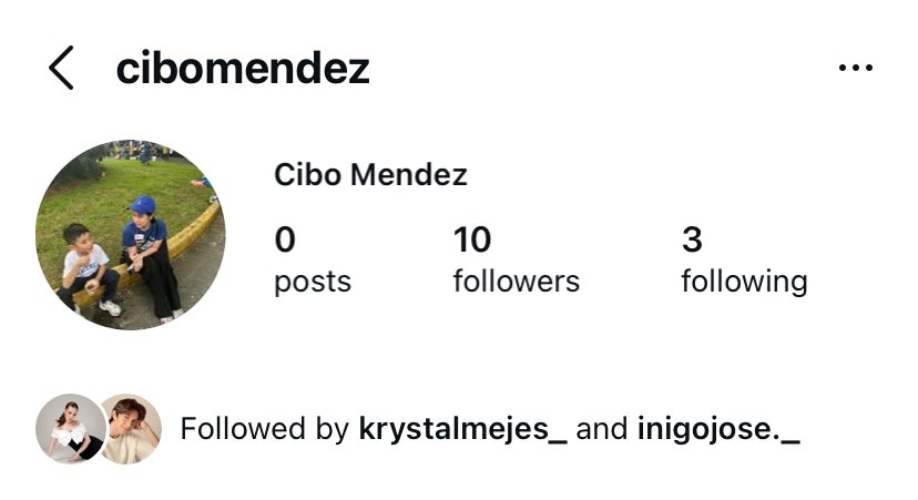 trew nga ang balita, mas inuna finollow ni Cibo si Krystal at Inigo kaysa kay Ate Caprice nya, lauf ko kay Cibo halata favorite si Krystal at Inigo eh 😭🤚🏻