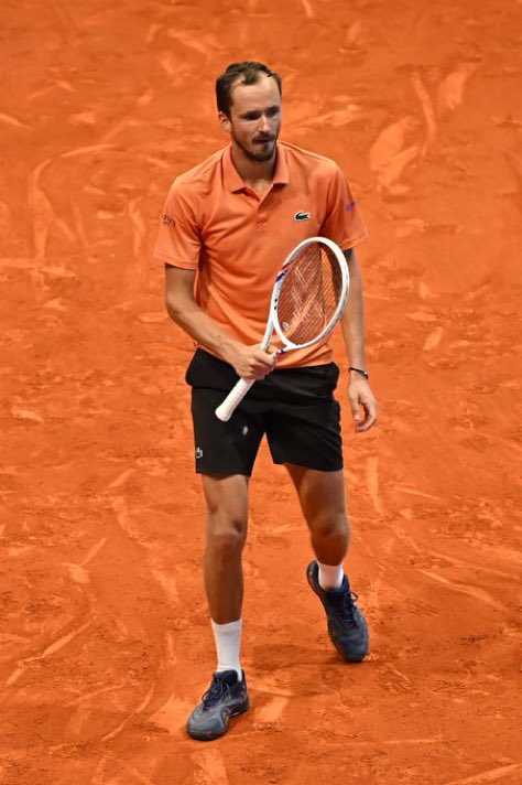 Dia de jogo!

Logo mais o Daniil entra em quadra para enfrentar o norueguês Nicolai Kjaer, pela terceira rodada do Madrid Open.

O jogo será na quadra Arantxa Sanchez, após o jogo entre Tsitsipas e Merida, que começou a pouco.

Previsão de horário: 11h00.