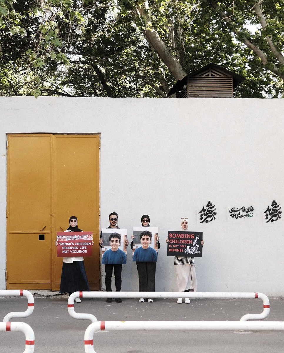 آسِّدحُسِین tweet media