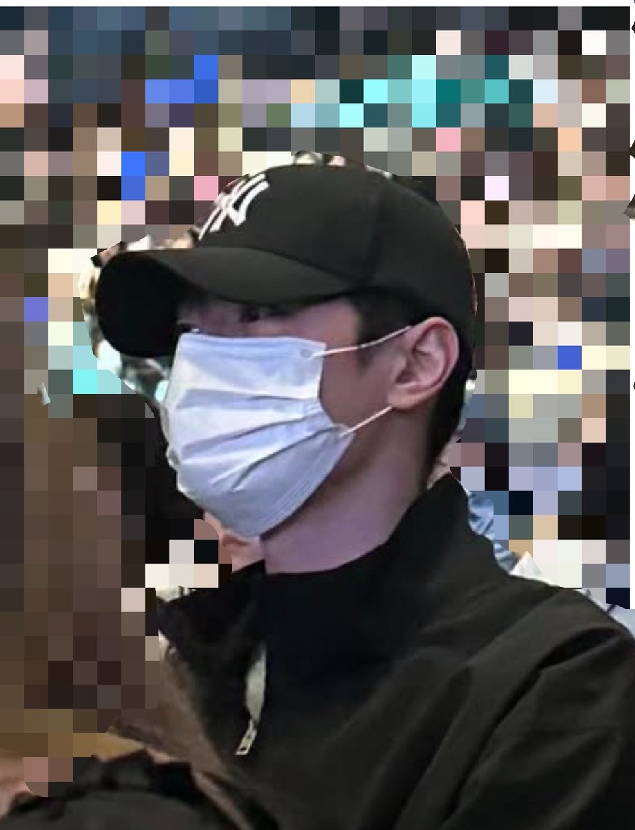 그래서, 
요즘 콘서트 많이 다니시는데
후기 좀여?
저의 이 사진 후기는 
: 박서함 개ㅑㅐㅐㅐ 잘생김 마스크로 가렸어도 잘생김이안가려짐 박서함인거너무알겠음 너무너무