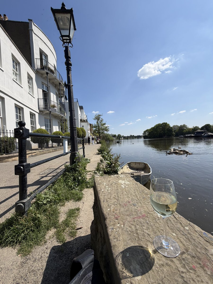 Alastair Hilton tweet media