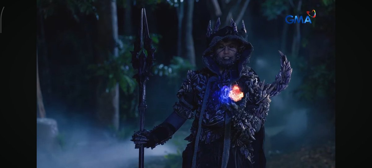 Kylienity ☽◯☾ tweet media