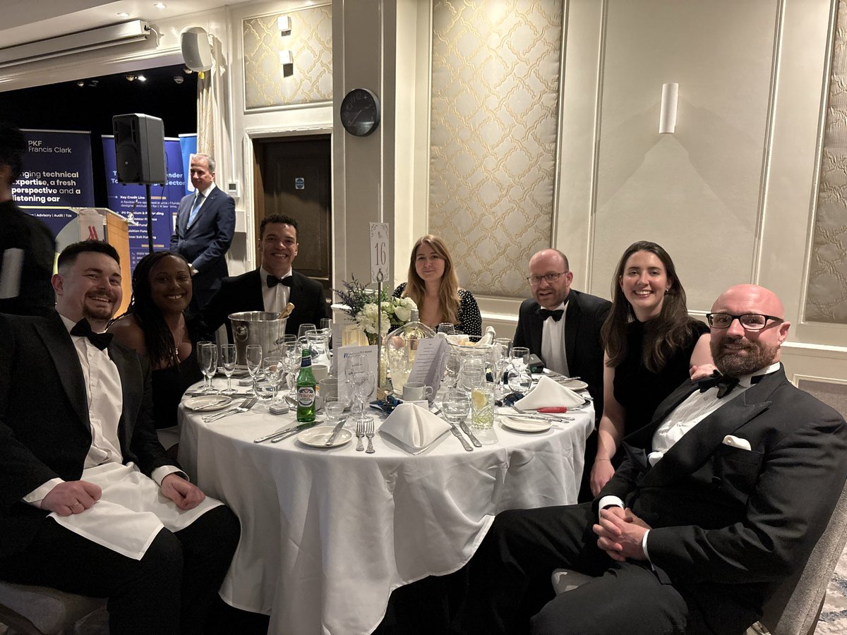 MarkWindebank's tweet photo. What a fantastic Friday evening, attending the Bournemouth and District Law Society
at the Highcliff Marriott Hotel  with the team @No18chambers 
Fantastic food , great company 

A tremendous thank you to Mandy Heath and all the organisers for putting on such a brilliant evening https://t.co/SK3PHyiPfi