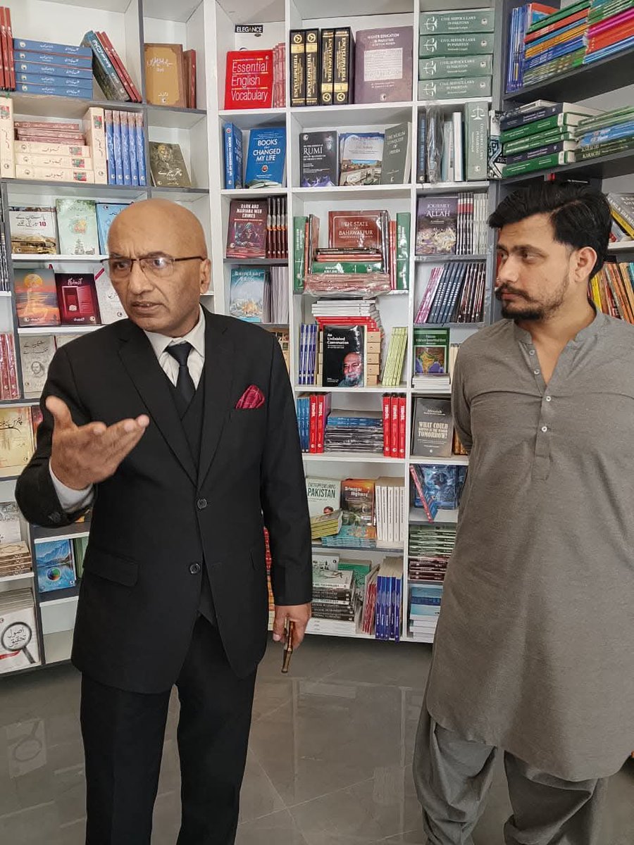 NBF_Pakistan's tweet image. Secretary NBF, Dr. Khan Farhan Rafat, visited the NBF-NIPA Karachi Bookshop, reaffirming the Foundation’s commitment to promoting a reading culture and ensuring access to quality books for all.
#NationalBookFoundation
#Karachi