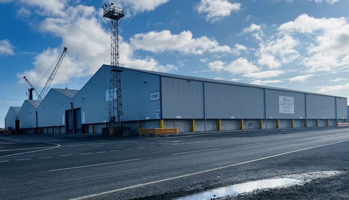 Midas_Cladding's tweet image. We completed this project on the Hartlepool docks of @PDPorts. 

We were appointed by Hall Construction Services to re-sheet the roof and walls of D-Shed following the removal of the asbestos roof and walls. 
 
#Cladding #TeamMidas