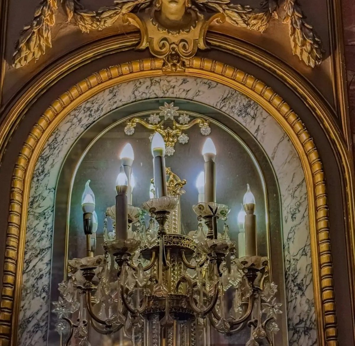 Travel_2Romania's tweet image. Casa Oteteleșanu din #București 
Str. Biserica Amzei nr 21-23
#architecture
📷 Buildings of România