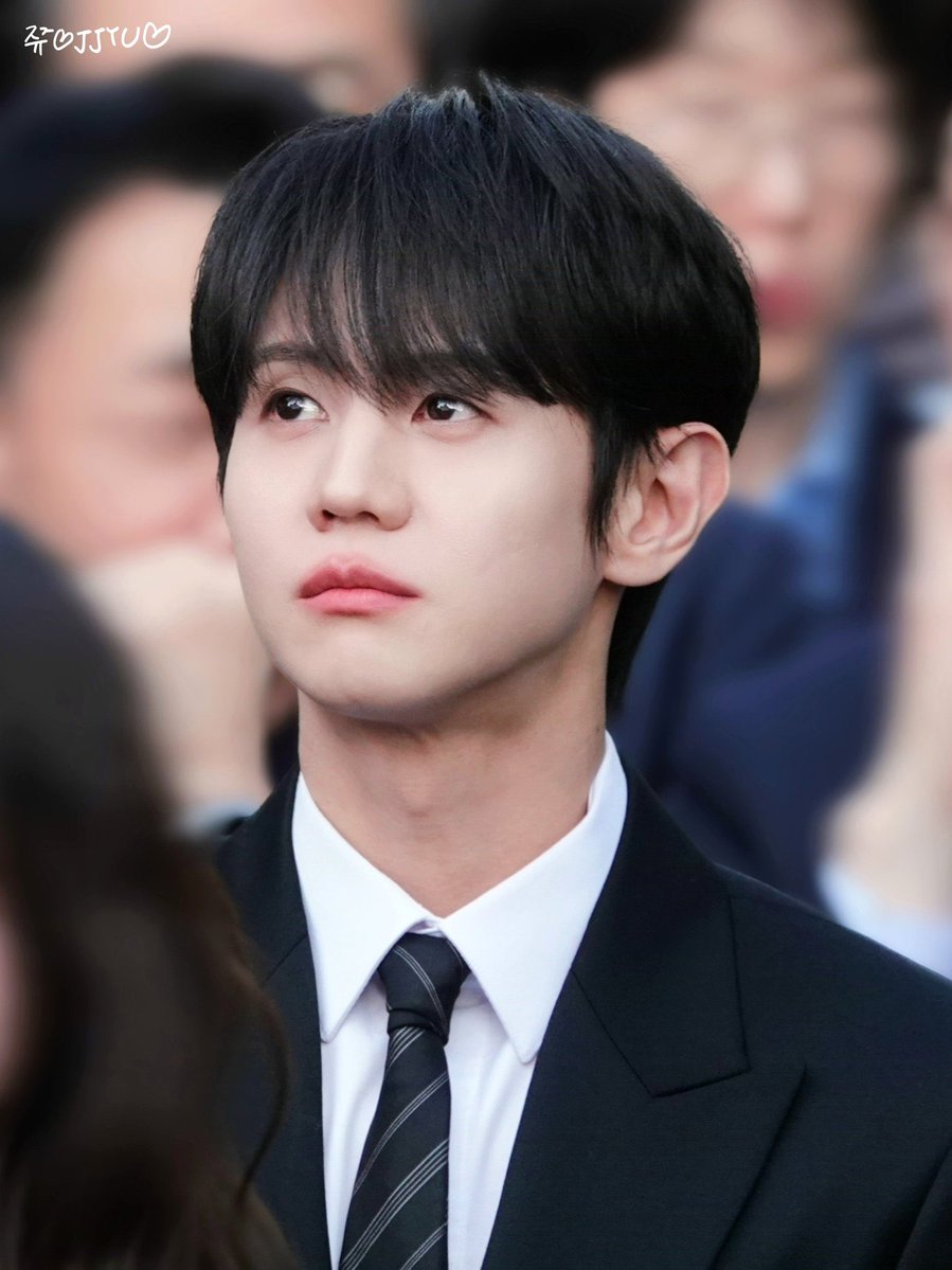 실버 tweet media