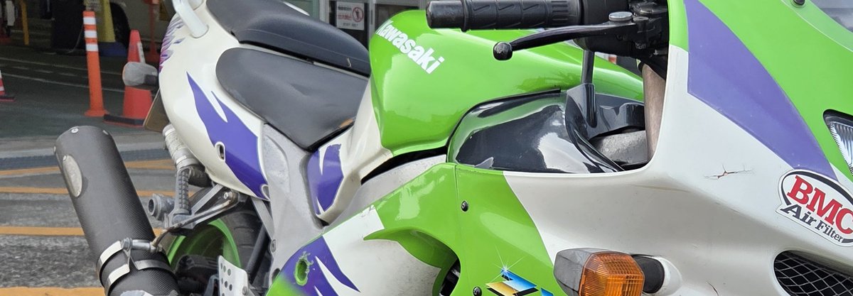 チロル tweet media