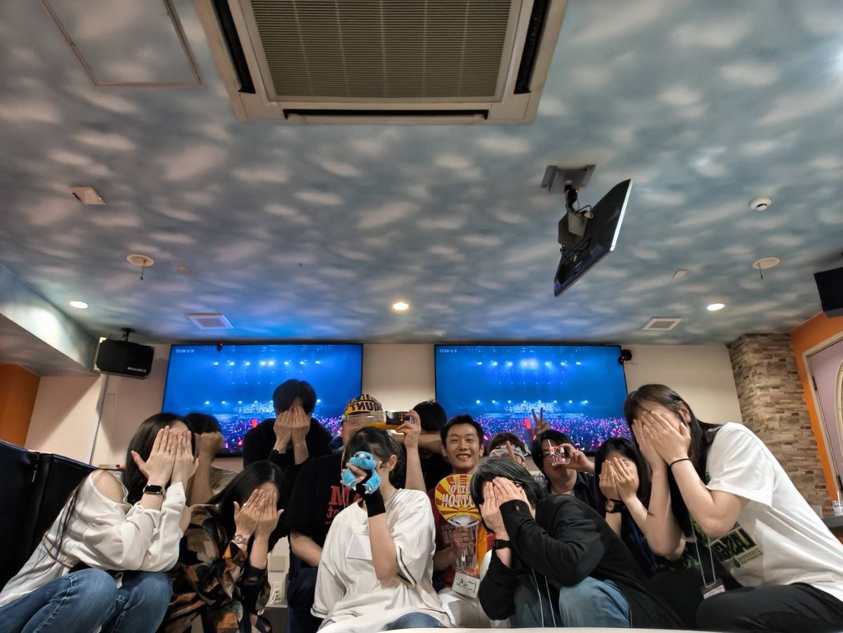 Guardians_Party's tweet photo. 岡山JAMカラオフ‼️
最初は人が集まらず今回ばかりは実現しないかと中止の言葉もよぎりましたが、皆様のおかげで実現することができました！！
本当にありがとうございました！！

数年前、初めて地元岡山でJAMカラの幹事をさせていただいたのも4月でした。歳を重ねても相変わらず忙しない人間ですが今後ともよろしくお願いします☺️