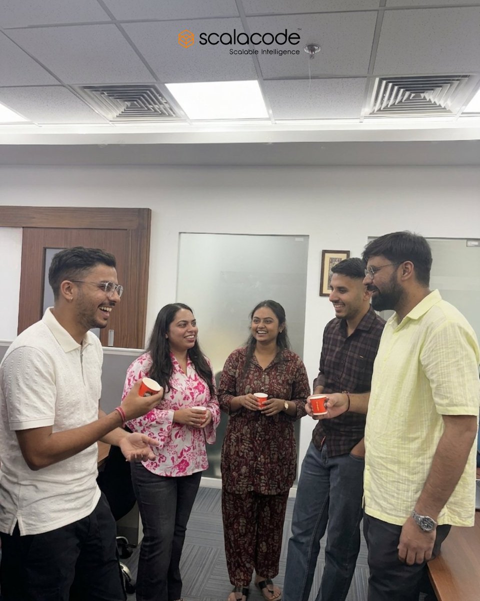 scala_code's tweet image. Monday at ScalaCode 

Coffee. Team. Build. Repeat. 

#MondayVibes #StartupLife #TechLife #Scalacode