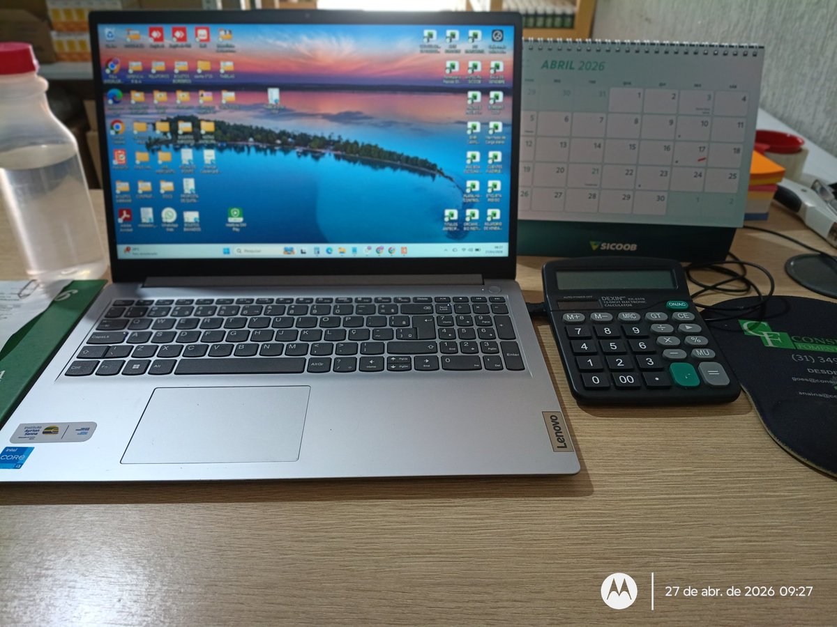 anaollive's tweet photo. #Trabalho
#segunda https://t.co/0Q2sfkno8H