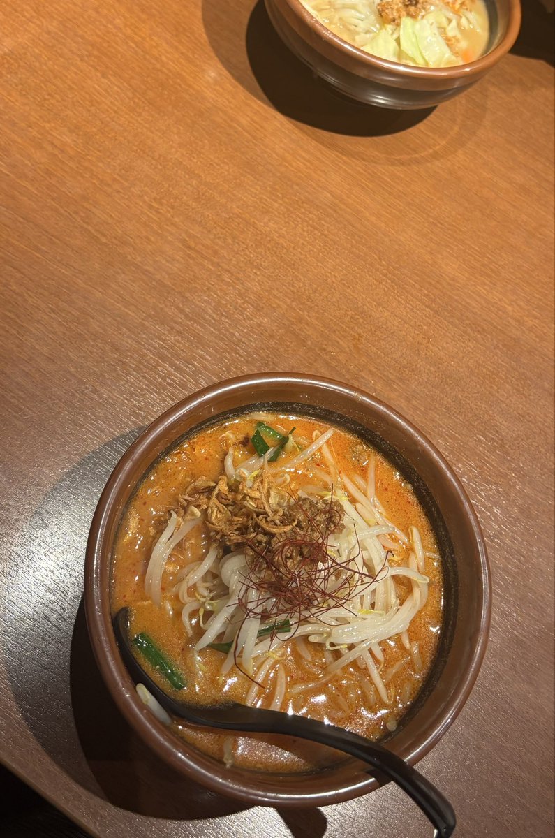 いるいる tweet media