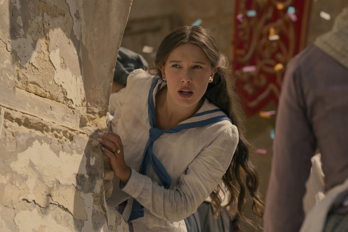NetflixLAT's tweet photo. Enola Holmes viaja a Malta para resolver un nuevo misterio. Esta vez, su trabajo y sus deseos personales se mezclan en el caso más enredado y traicionero de su carrera. 'ENOLA HOLMES 3', estreno el 1 de julio. https://t.co/TDtQBP76pC