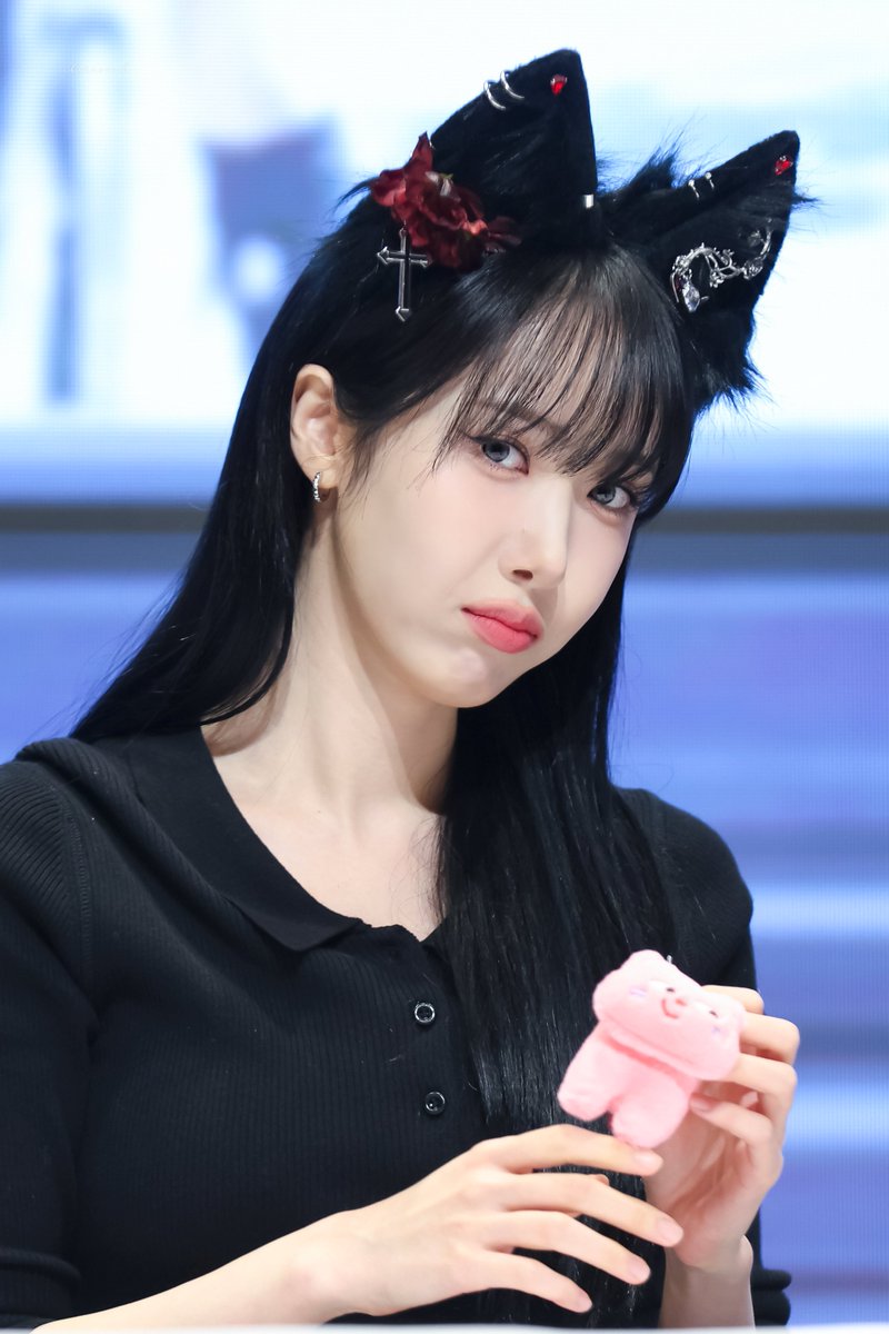 cherisinb tweet media