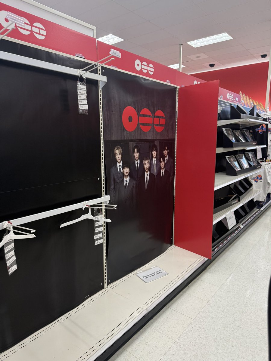 emi is dead tweet media