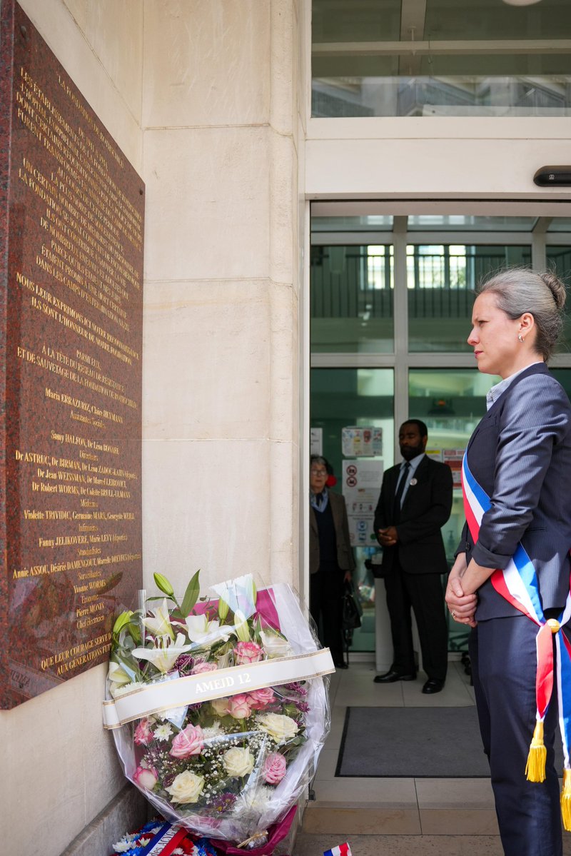 Lucie Castets tweet media