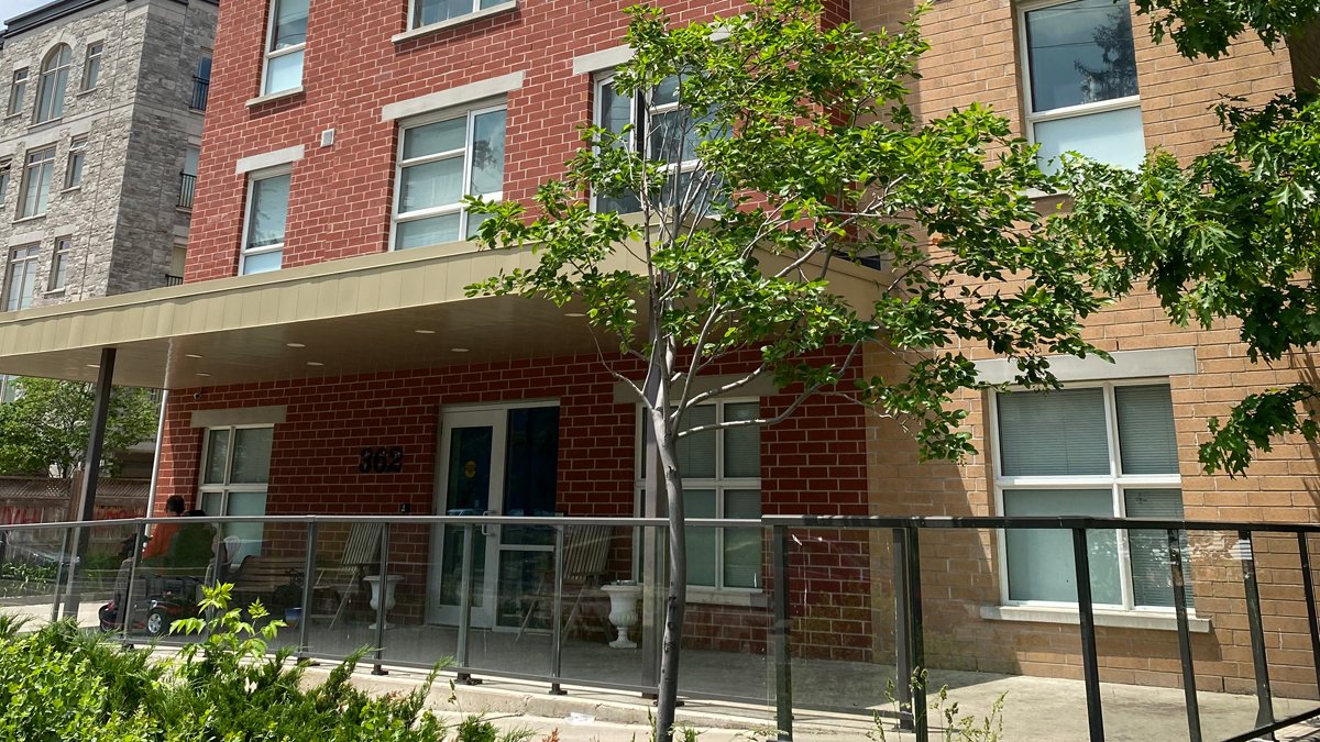 SHOWaterloo's tweet photo. Momentum is building for our innovative, supportive housing project at  362 Erb Street West!  We recently shared progress on our 10-unit supportive housing development with Mayor Dorothy McCabe &amp; MPP Graydon Smith in Toronto and are grateful for their support.  🏡🤝 https://t.co/3v17KNsL26
