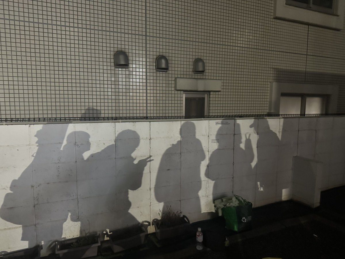tomus_ic's tweet photo. こまり、うのっち、まい、マネさん。
大好きなメンバーとこまりの最後を飾れること、本当に心から嬉しいです。
泣いても笑っても本当に最後、一生忘れられない1日になりますように！
下北沢MOSAiCで待ってます！！ https://t.co/pa3KyDGpi8