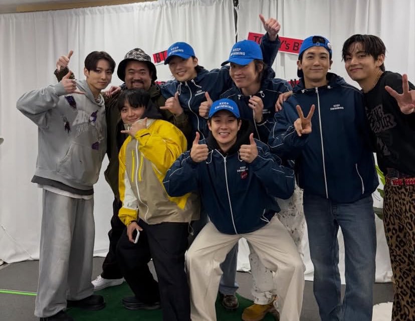 Supbnj's tweet photo. ห้ะ จงจับผิดภาพ แก๊งอูก้ามีเมมเบ้อลับว่ะ 555555555555555555555566 https://t.co/NjkQn4NwLM