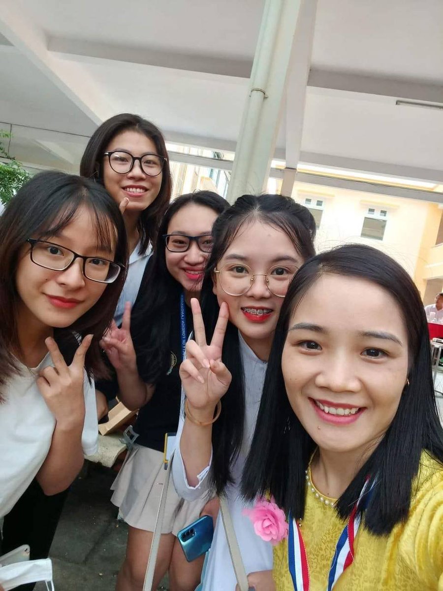 Anh Thơ tweet media
